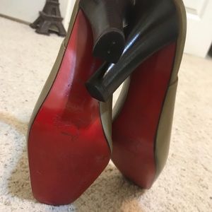 Vintage Christian Louboutin tan sling back heels